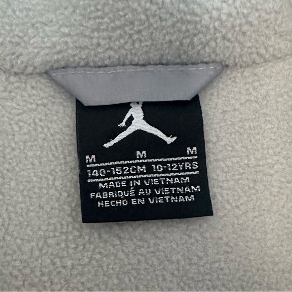 Nike Air Jordan Kids Gray Hooded Lined Puffer Jacket - Sz Boys M (10/12) - Picture 2 of 6